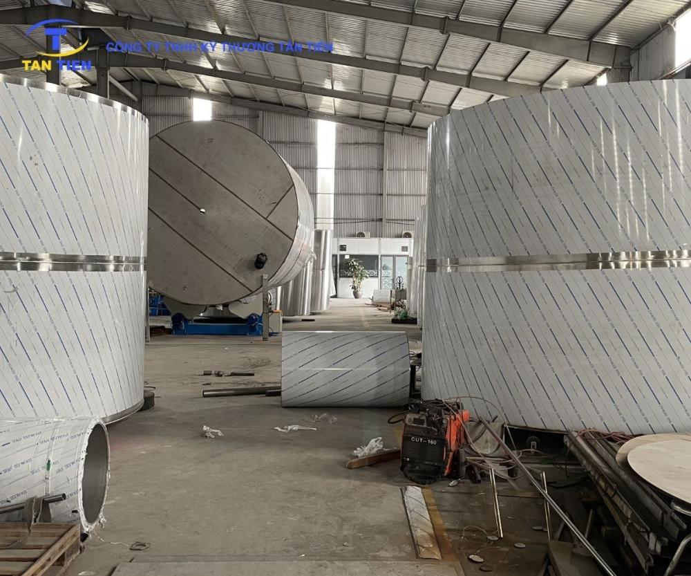 Bồn chứa dịch lỏng y tế bằng y inox