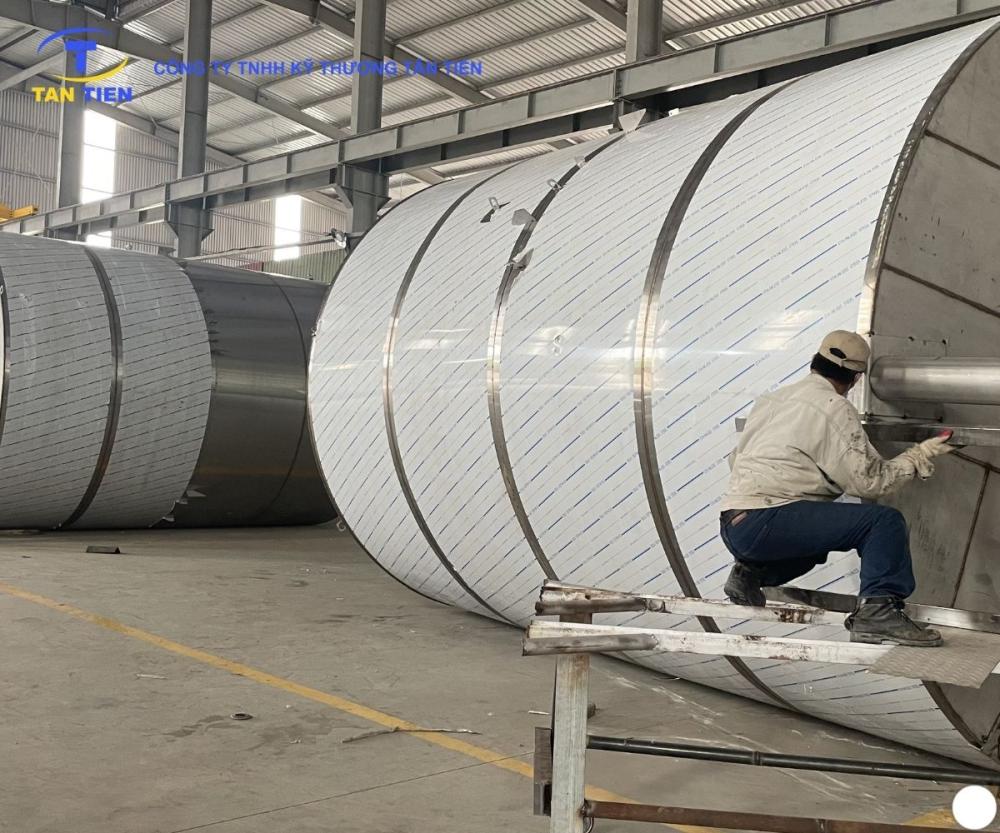 Silo chứa nguyên liệu inox