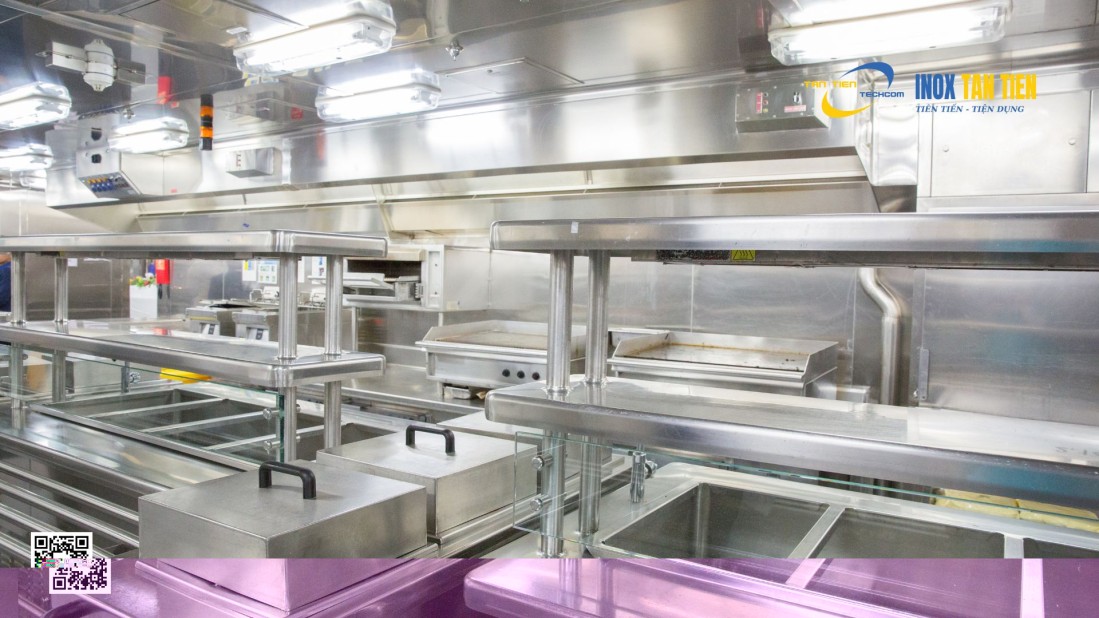 Hệ thống nhà bếp trường học sử dụng vật liệu loại inox cao cấp nào?