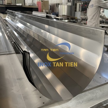 Máng xối inox - Giải pháp thoát nước hiệu quả trong mùa mưa bão