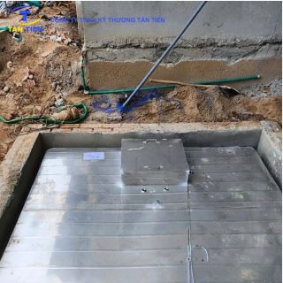 Bể inox vuông tối ưu diện tích mặt bằng: giải pháp giải quyết không gian góc hẹp cho nhà xưởng
