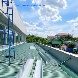 Gia công máng xối inox 304 theo kích thước chuẩn cho nhà xưởng và khu công nghiệp