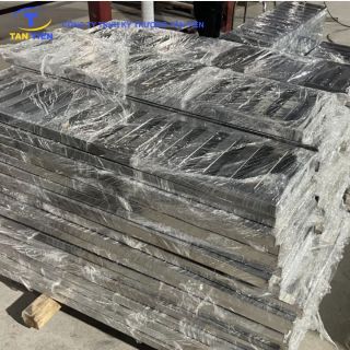 Gia công tấm đậy rãnh inox theo kích thước chuẩn cho hệ thống thoát nước nhà xưởng