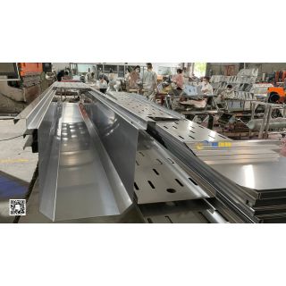 Máng xối inox là gì? Tìm hiểu về đặc điểm và công dụng của máng xối