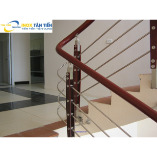 Cầu thang inox tay vịn nhựa
