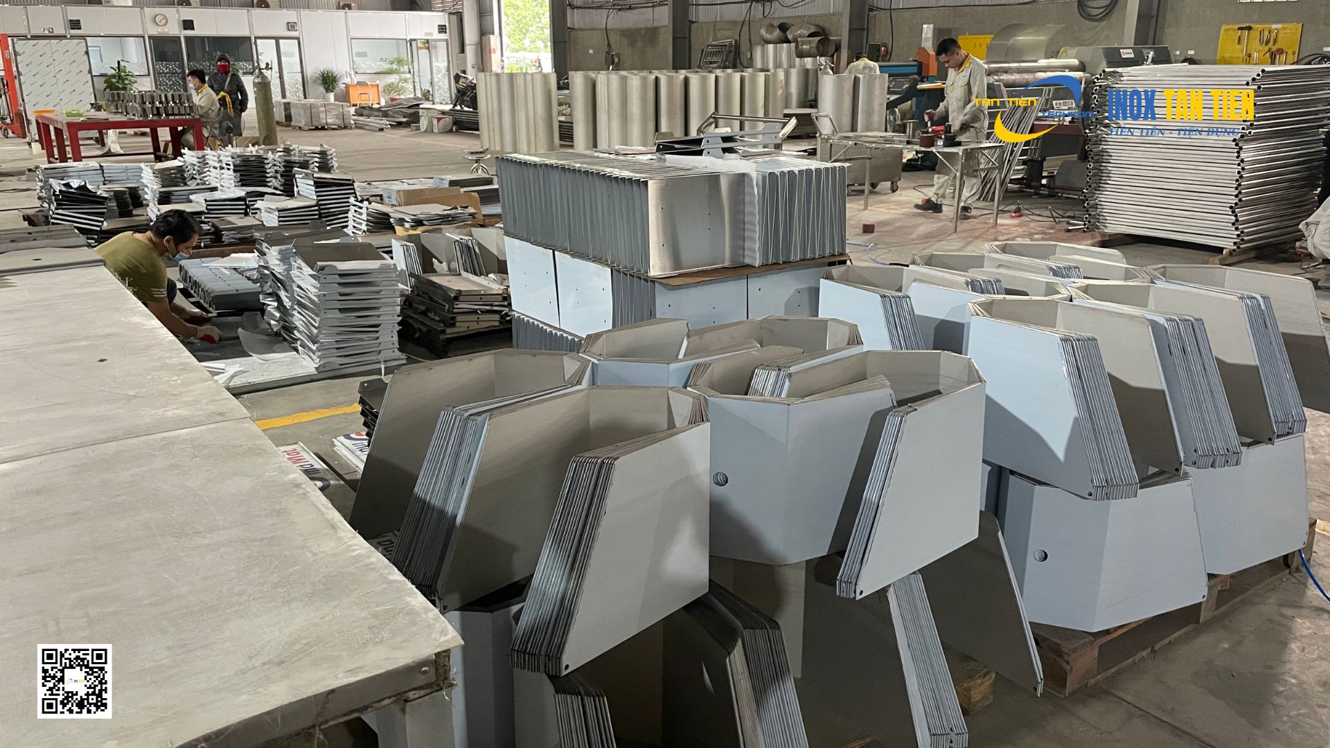 Các bộ phận trong nhà máy xử lý nước biển được sử dụng loại inox nào?