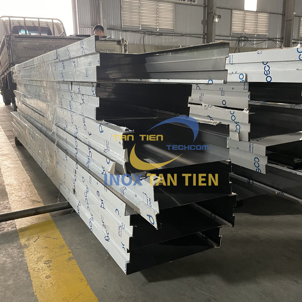 Tại sao nên sử dụng ốp thang máy inox ?