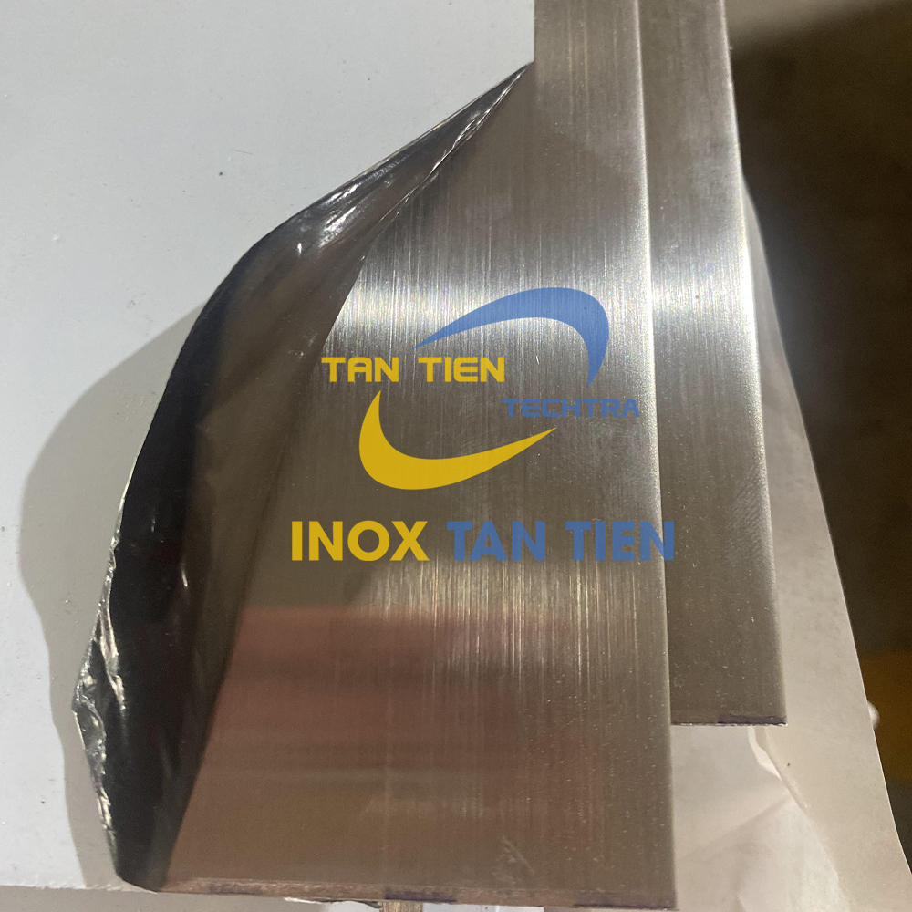 Tấm inox 304 bề mặt HL xước dài 