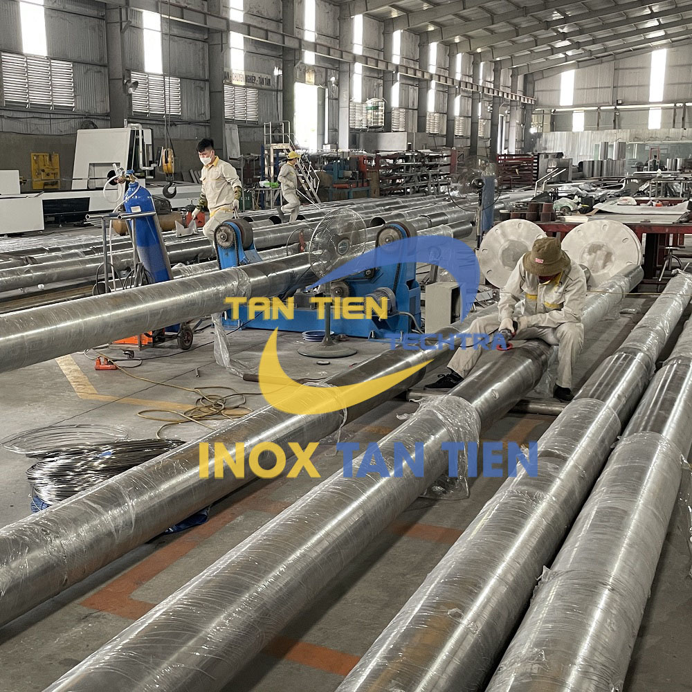 Cột cờ inox được gia công bởi inox Tân Tiến 